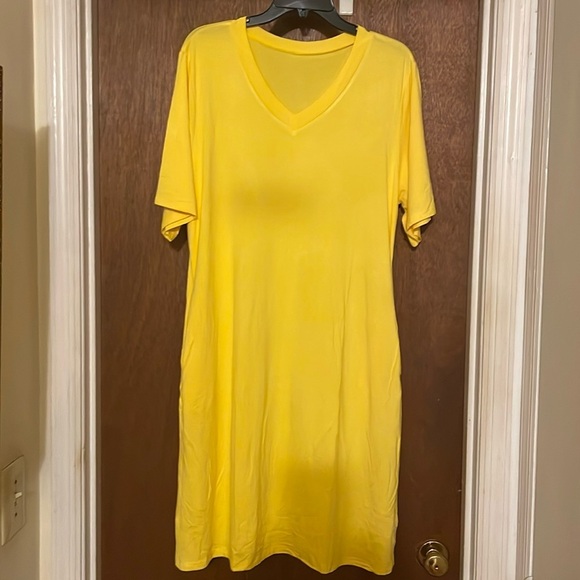 Dresses & Skirts - Shirt dress with side pockets​